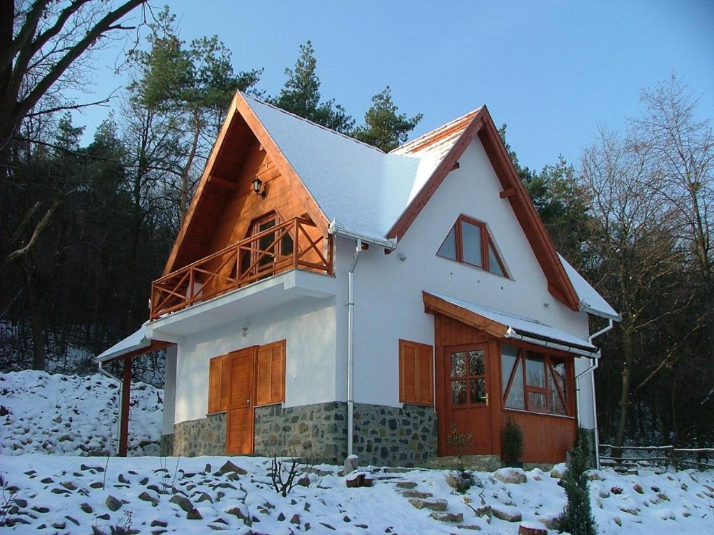Szarvas Panzio Erdobenye Exterior photo